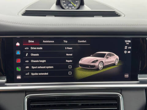 2022 Porsche Panamera 4S E-Hybrid