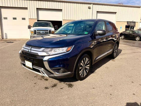 2020 Mitsubishi Outlander ES