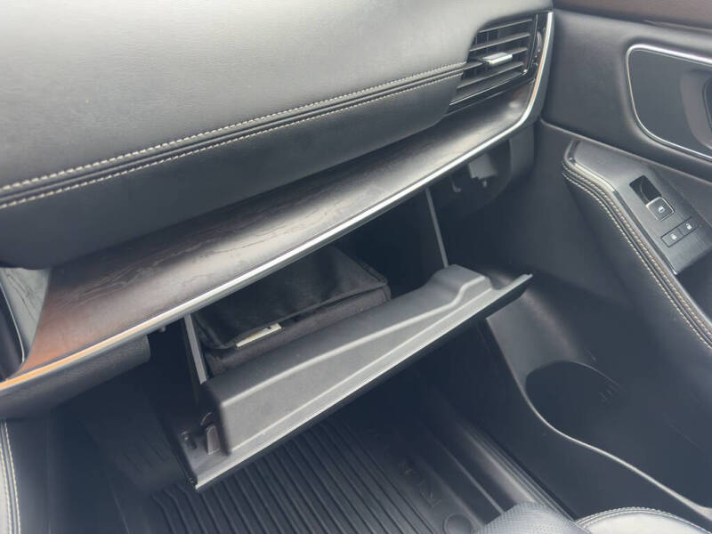 2021 Nissan Rogue Platinum