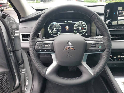 2025 Mitsubishi Outlander PHEV SEL