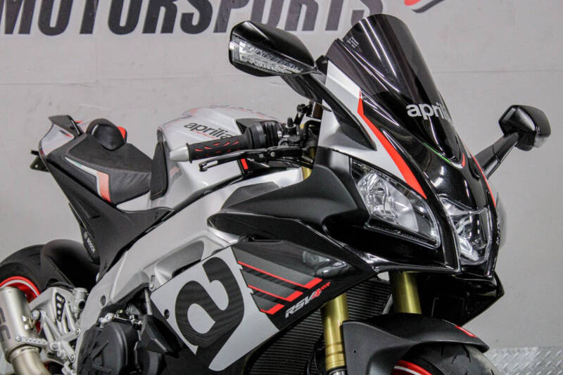 2019 Aprilia RSV4