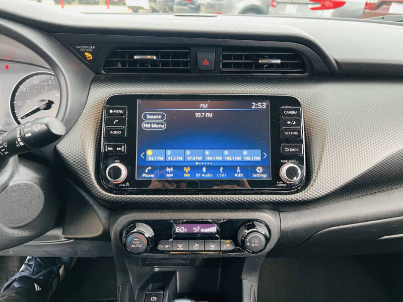 2021 Nissan Kicks SV