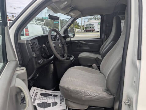 2011 Chevrolet Express LT 2500