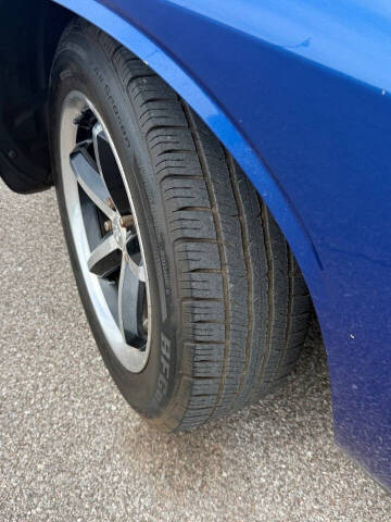 2012 Dodge Challenger SXT