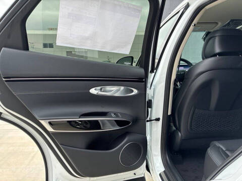 2026 Genesis GV70