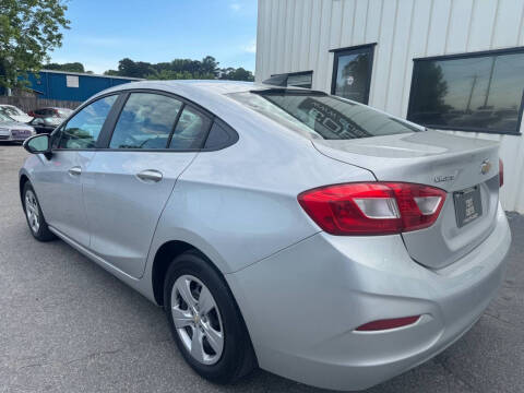 2017 Chevrolet Cruze LS Auto
