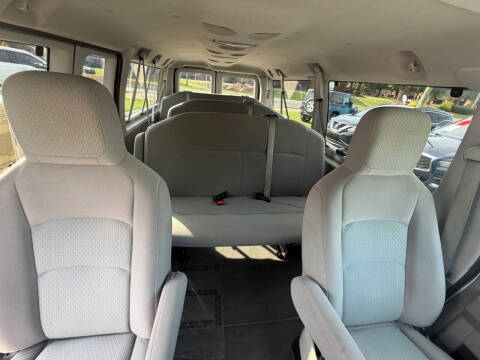 2010 Ford E-Series E-350 SD XL