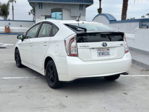 2013 Toyota Prius Three