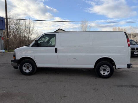 2017 GMC Savana 2500