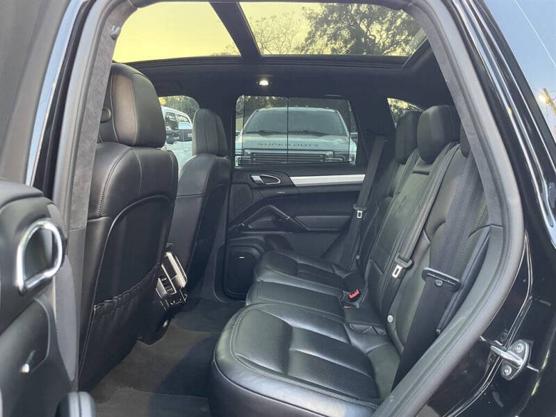 2016 Porsche Cayenne GTS