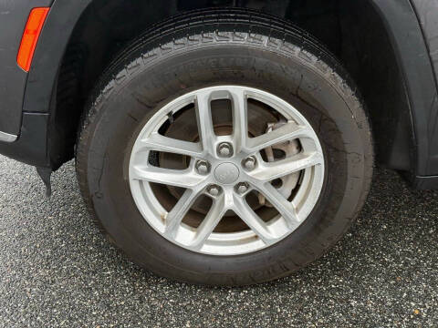 2023 Jeep Grand Cherokee L Laredo