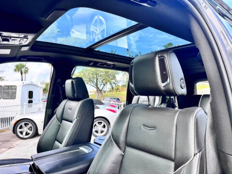 2023 Cadillac Escalade ESV Premium Luxury