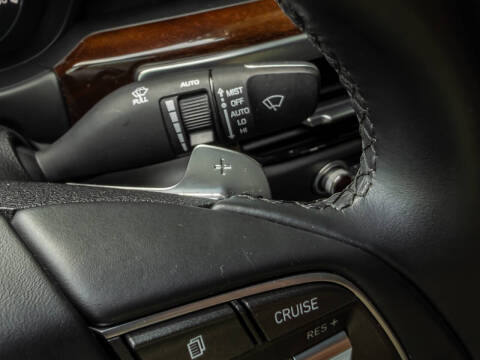 2018 Genesis G90