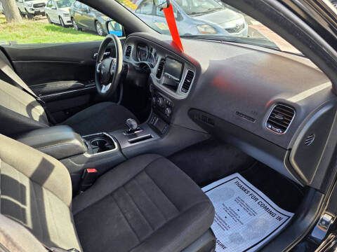 2013 Dodge Charger SE