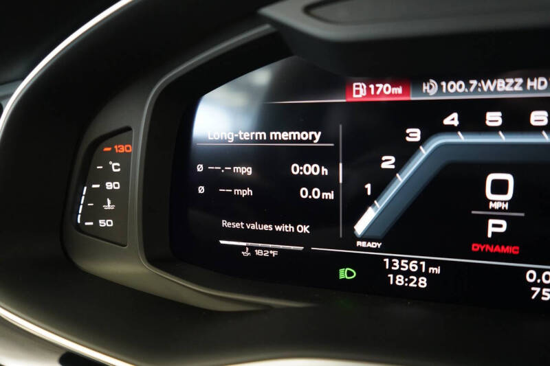 2023 Audi SQ8 4.0T quattro Premium Plus