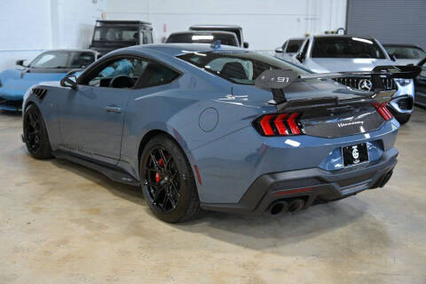 2025 Ford Mustang Dark Horse