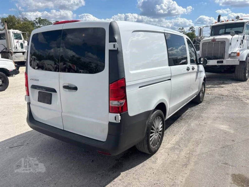 2017 Mercedes-Benz Metris Worker Cargo