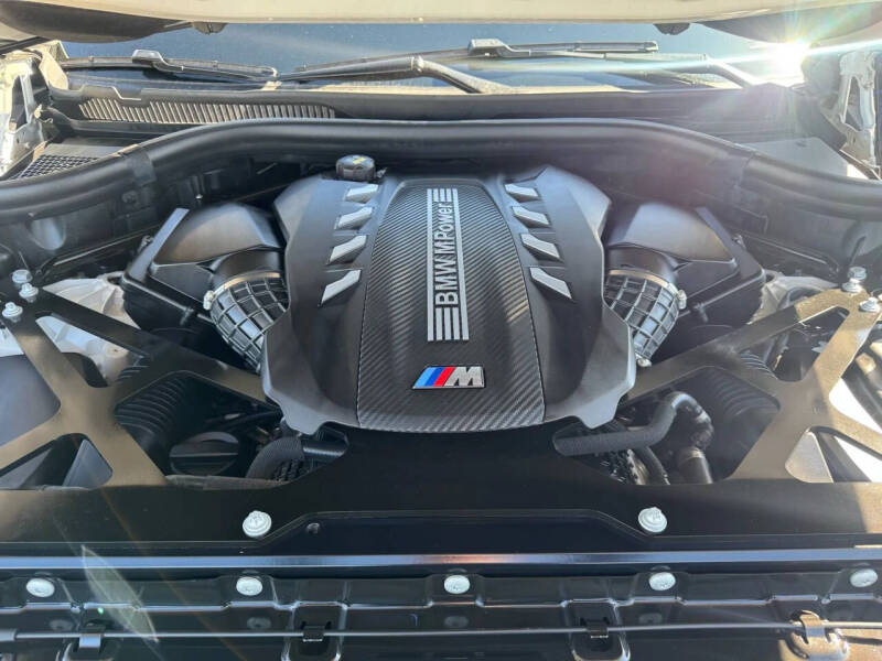 2021 BMW X6 M