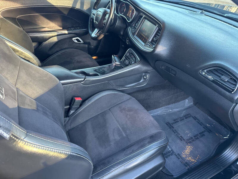 2016 Dodge Challenger R/T Scat Pack