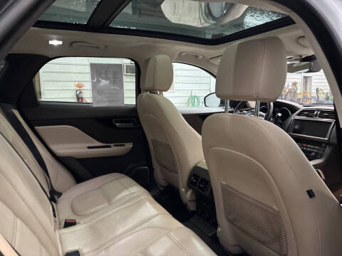 2019 Jaguar F-PACE 25t Prestige