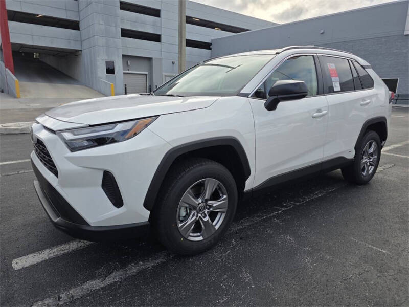 2025 Toyota RAV4 Hybrid LE