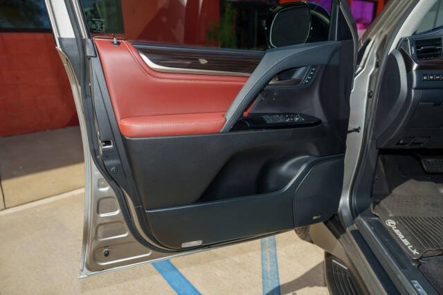 2021 Lexus LX 570 Three-Row