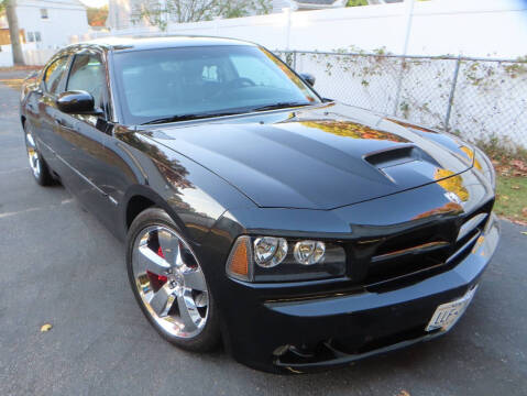2007 Dodge Charger for sale at Autotrend Specialty Cars in Lindenhurst NY
