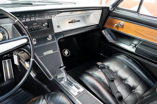 1963 Buick Riviera 17