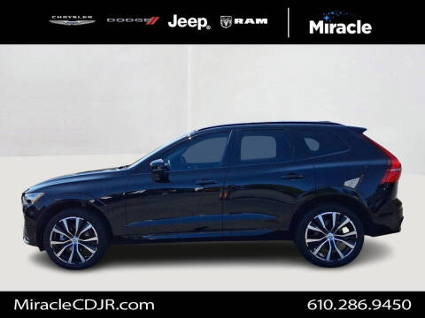 2023 Volvo XC60 B5 Plus Dark Theme