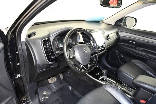 2020 Mitsubishi Outlander SEL