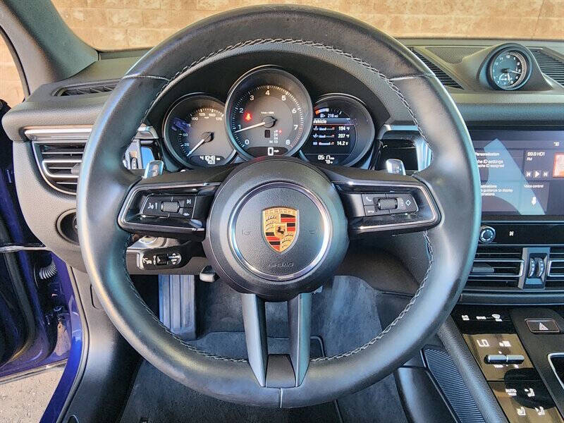 2022 Porsche Macan