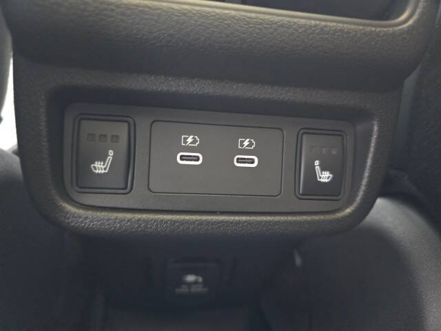 2026 Nissan LEAF Platinum+