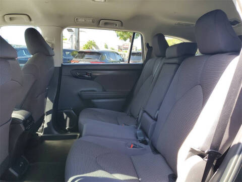 2023 Toyota Highlander Platinum