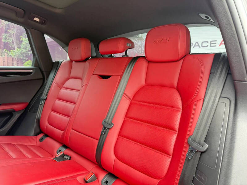 2017 Porsche Macan GTS