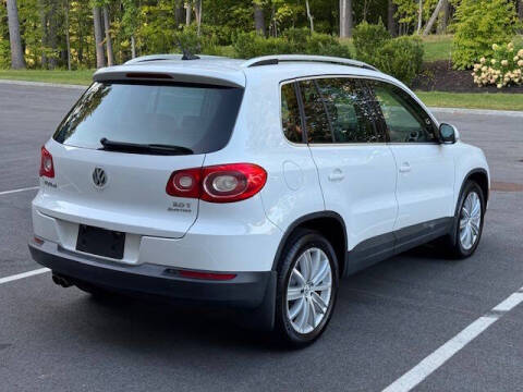2011 Volkswagen Tiguan SE 4Motion
