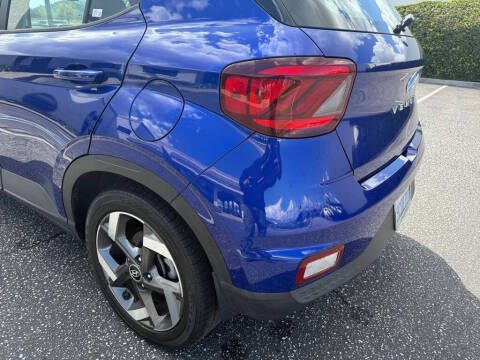 2022 Hyundai Venue SEL