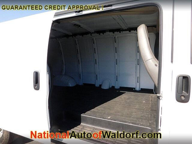 2023 GMC Savana 2500