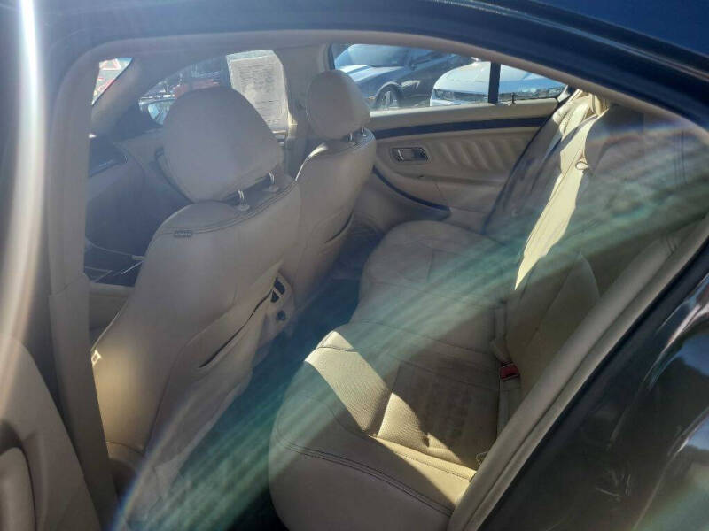 2016 Ford Taurus Limited