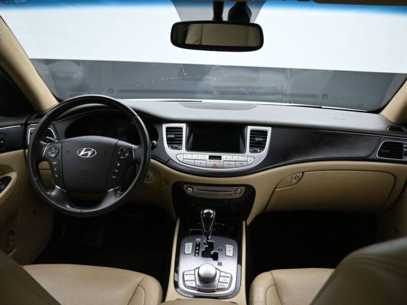 2011 Hyundai Genesis 4.6L V8