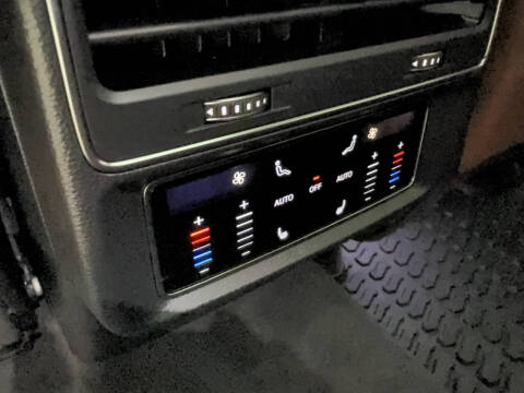 2019 Audi Q8 quattro Premium Plus 55 TFSI