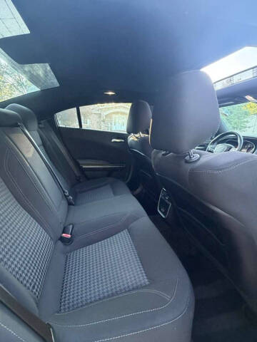 2017 Dodge Charger SXT