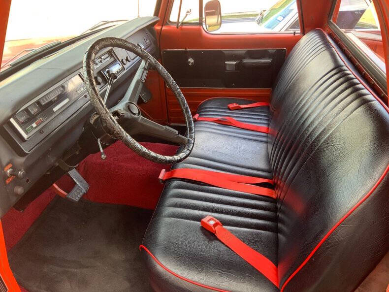 1969 Dodge D200 Pickup