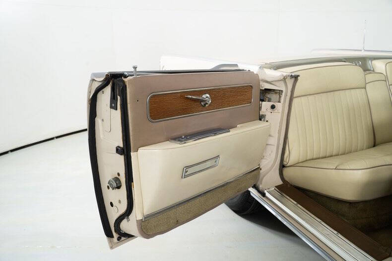 1962 Lincoln Continental