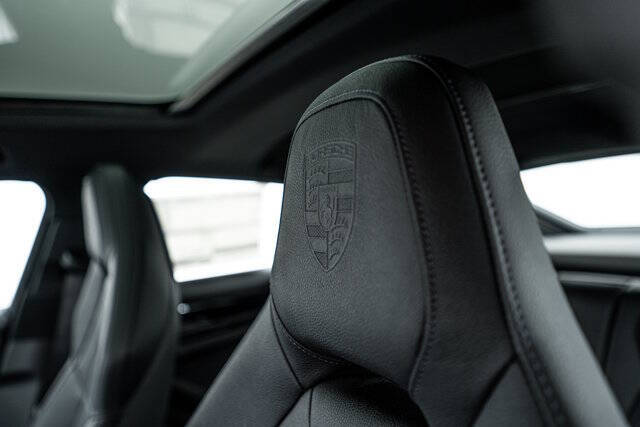 2026 Porsche Panamera 4