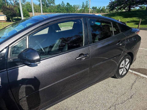 2016 Toyota Prius Three Touring