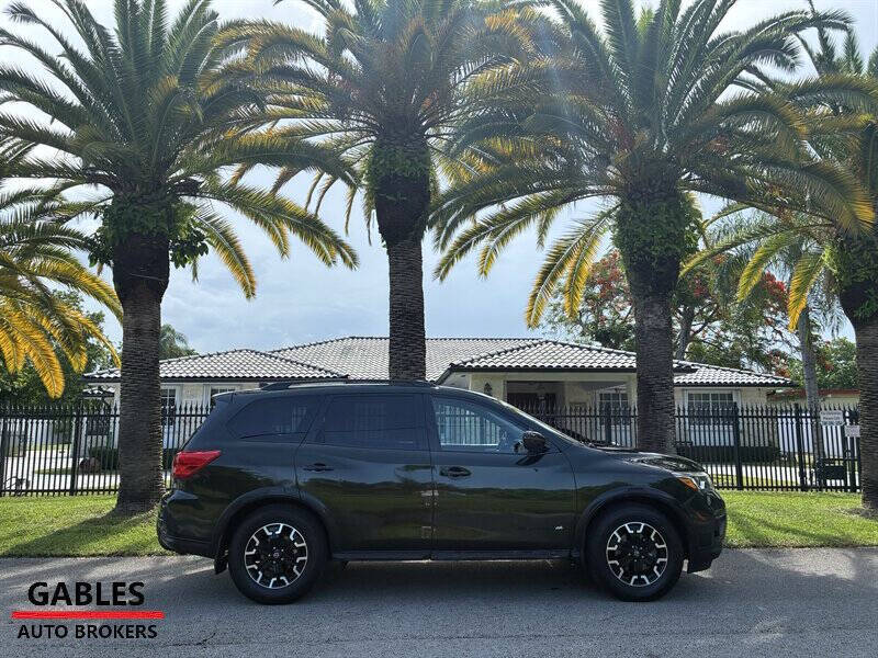 2020 Nissan Pathfinder SV