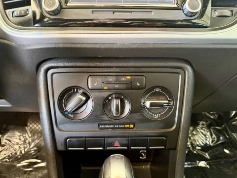 2012 Volkswagen Beetle