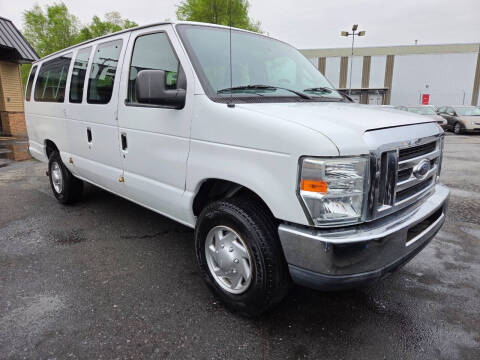 2012 Ford E-Series E-350 SD XLT