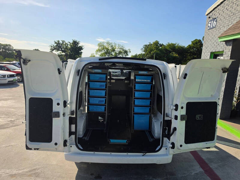 2017 Nissan NV200