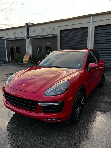 2015 Porsche Cayenne for sale at Global Auto Sales USA in Miami FL